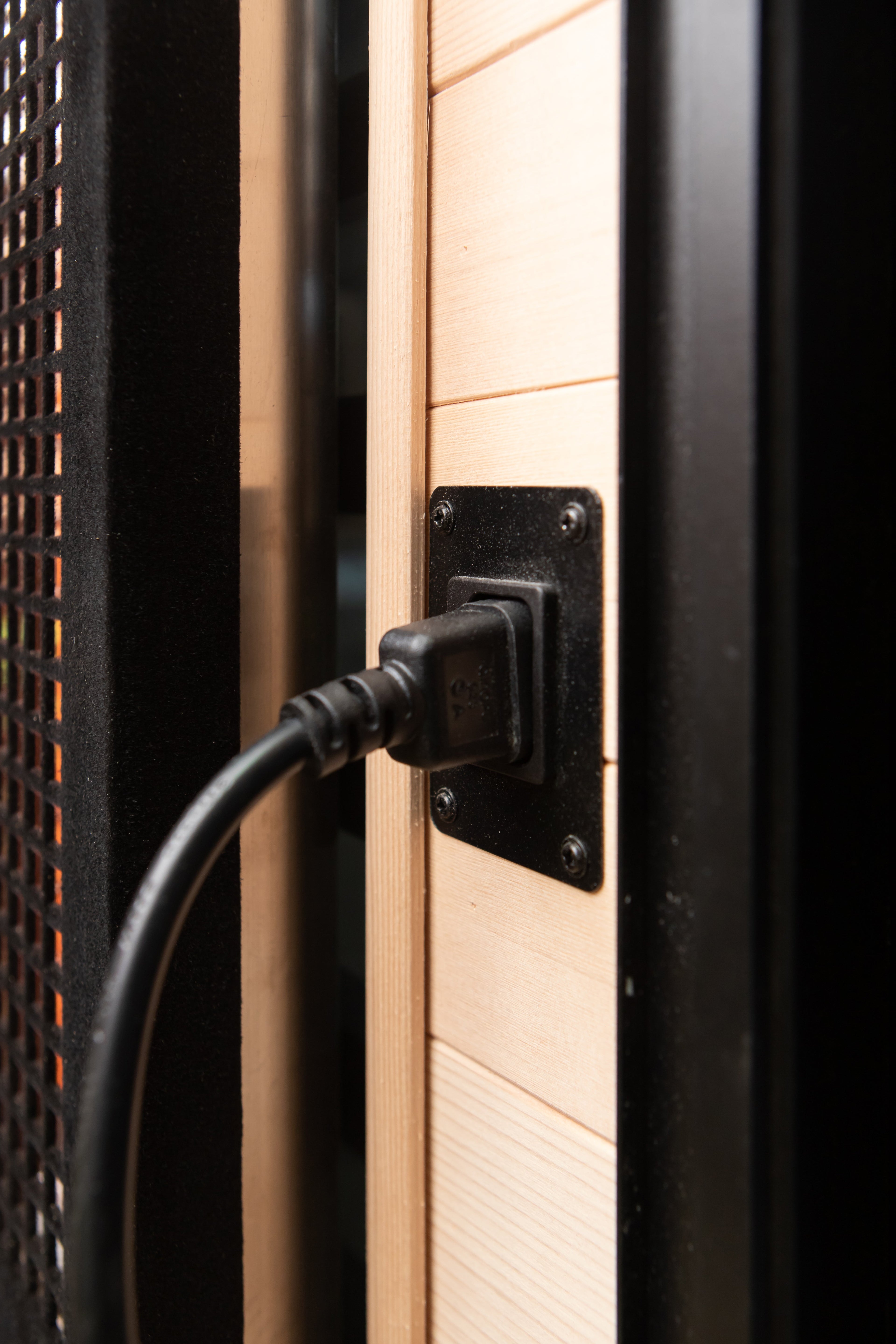 Peak Saunas Patagonia 2-Person Outdoor Full Spectrum Infrared Sauna with Built-In XL Medical-Grade Red Light Therapy and Smart WiFi App Control